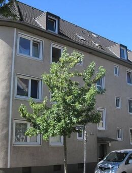 Schön aufgeteilte , renovierte 3 Zimmer-Wohnung, bald auch mit Balkon - Mülheim (Ruhr)