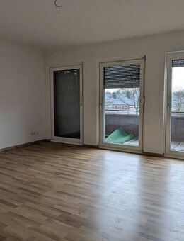 Wir haben RENOVIERT! Garten! Stellplatz optional - Duisburg