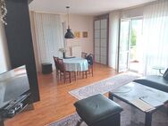 Helle und großzügige Wohnung mit zwei Balkonen in zentraler Lage - Erlenbach (Main)