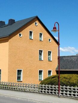 Mehrfamilienhaus mit großer Werkstatt -zum fairen Preis - Pockau