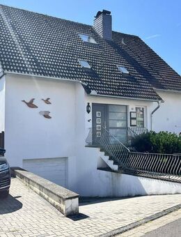 Großzügiges Wohnhaus mit schönem Garten und Balkon - Northeim