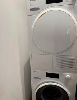 Miele Tower 200 - München