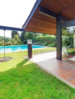 Stylisch-modern-gemütlich! Besondere und vielseitige Architektenvilla mit Pool und Panoramablick - Königswinter