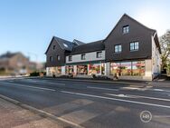 MANNELLA *Kapitalanlage in Toplage: Wohn- und Geschäftshaus mit Parkplätzen im Zentrum von Seelscheid* - Neunkirchen-Seelscheid