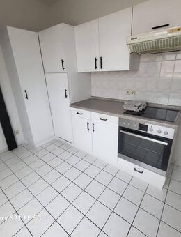 2-Raum-DG-Wohnung mit Jalousien - Leuna