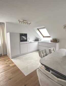 Exklusiver Wohntraum! Neuwertige 3,5 Zimmer-Wohnung für tolle Ansprüche! - Salach