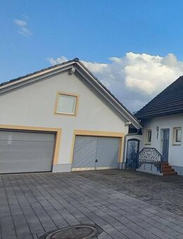 Helle 3 Zi. Wohnung mit Garage Nähe Bockhorn - Bockhorn (Bayern)