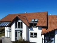 Stilvolle Landhaus-Villa in sehr ruhiger, sonniger, unverbaubarer und gehobener Wohnlage. Bezug kurzfristig möglich. - Niedereschach