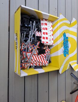 Rc Bruder und 3D Baustellen Schilder - Marl Zentrum