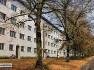 Mehrfamilien-Reihenhaus mit Hinterhofanbau - Plauen