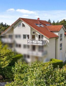 Lichtdurchflutete Maisonette-Whg. mit 115 m² Wohnfl. und 42 m² Grundfl. im DG | Südbalkon | Garage - Neuenbürg