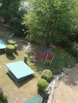 sonnenverwöhnte 3-Raum-Wohnung mit Balkon und TG-Stellplatz - Auerbach (Vogtland)