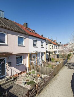 Sonniges Reihenhaus in beliebter Lage von Erlangen-Tennenlohe - Erlangen