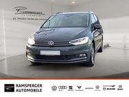 VW Touran, 1.5 TSI Comfortline, Jahr 2024 - Kirchheim (Teck)