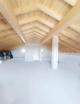 Großzügiges Einfamilienhaus mit Doppelgarage in sonniger Lage - im Bau - Windorf