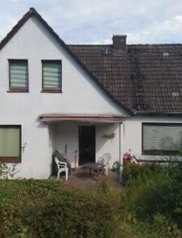 älteres Einfamilienhaus in schöner Lage mit großem Grundstück - Rosengarten (Niedersachsen)