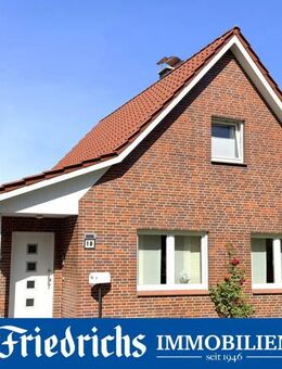 Solides Wohnhaus mit Nebengeb. auf großzügigem Grundstück in ruhiger, zentrumsnaher Lage in Edewecht - Edewecht