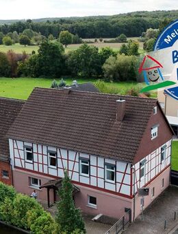 DIETZ: Geräumiges 1-2 Familienhaus mit großem Grundstück, Nebengebäude und Doppelgarage! - Hasselroth