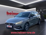 Hyundai i30, 1.6 CRDi cw Intro Edition, Jahr 2020 - Essen