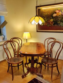 Antiker Thonet Kaffeehaus Tisch mit vier Thonet Stühlen - Hamm