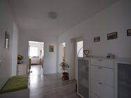 ZU VERMIETEN: Modernisierte und sanierte 4-Zimmer-Dachgeschosswohnung (ca. 103,44m²) mit Stellplatz und zwei Bädern - Soest
