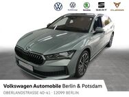 Skoda Superb, 2.0 TDI Combi, Jahr 2024 - Berlin