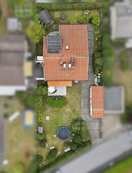 Ihr Immobilieninvestment: Mehrfamilienhaus in ruhiger Lage von Schlangen - Schlangen