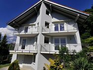 Großes Zweifamilienhaus m. Fußbodenhzg. u. 1.400 m2 herrlich angelgetem Grundstück in Aussichtslage! - Deggendorf