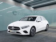 Mercedes A 180, Progressive Advanced Plus Ambiente Smart VZ, Jahr 2023 - München