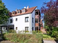 Charmante 2-Zimmer-Dachgeschosswohnung mit Balkon in ruhiger Lage am Ostpark - München