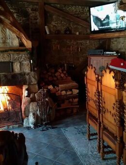 Konvolut bestehend aus 1 Wohn und Geschäftshaus, Großes Wohnhaus, Mehrzweckhalle - Bretnig-Hauswalde