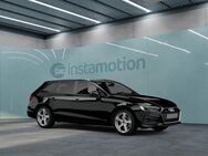Audi A4, Avant 40 TDI S line quattro, Jahr 2023 - München