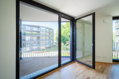 2-Zimmer Wohnung mit Loggia am Elbufer – Marina Garden