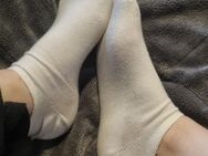 Getragene Socken zu verkaufen - Köln