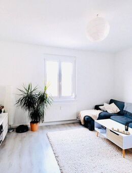 *ERSTBEZUG NACH SANIERUNG* Sonnige 3-Zimmer-Wohnung mit Einbauküche am Stadtoval in Aalen - Aalen