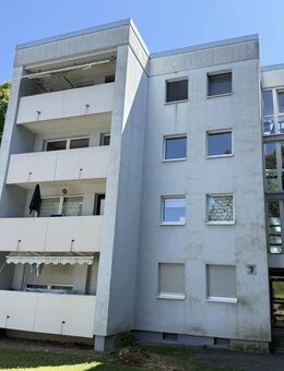 leere 4-Zi. Wohnung in Wiesbaden-Delkenheim - Wiesbaden