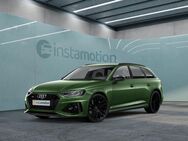 Audi RS4, , Jahr 2022 - München