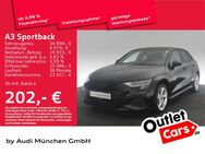 Audi A3, Sportback 45 TFSI e S line, Jahr 2022 - München