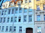 geräumige 2 Raum Wohnung mit Küche und Balkon - Markranstädt