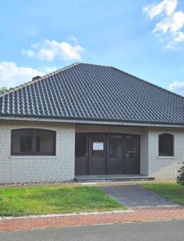 Viel Platz für Ihre Familie! Großzügiger Winkel-Bungalow! 6 ZKB, WC! Keller und Garage! - Löningen