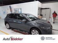 VW Golf, 1.5 TSI Life b 26 6 29, Jahr 2024 - Butzbach (Friedrich-Ludwig-Weidig-Stadt)