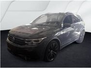 VW Tiguan, 2.0 TDI R-Line BlackStyle IQ Dig, Jahr 2021 - Hannover