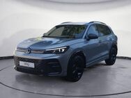 VW Tiguan, 2.0 l TDI R-Line rie be, Jahr 2022 - Bühl