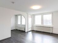 Kürzlich renoviert: 3-Zimmer-Wohnung mit Balkon und TG-Stellplatz - Sindelfingen
