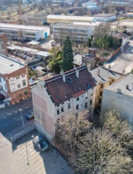 Sanierungsbedürftiges Mehrfamilienhaus mit Bauvoranfrage - Magdeburg