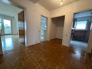 RS-Lüttringhausen geräumige 3 Zimmer Wohnung mit Balkon - Remscheid
