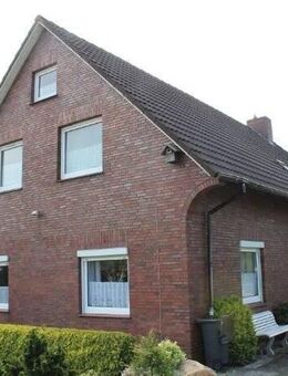 Nr. 1447 solides Wohnhaus in Esens - Stedesdorf