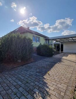 Niederelbert: Bungalow mit Garage, Garten und Carport in ruhiger Ortsrandlage - Niederelbert