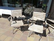 Gartenmöbel, 4 Niedrigsessel, 1 Tisch DM 90 cm, Hartholz, Gestell Eisen - Bocholt