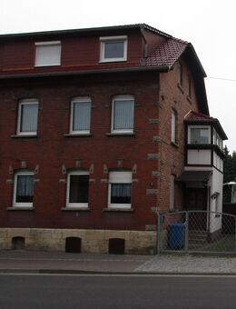 Doppelhaushälfte mit großem Grundstück im Zentrum von Kranichfeld - Kranichfeld